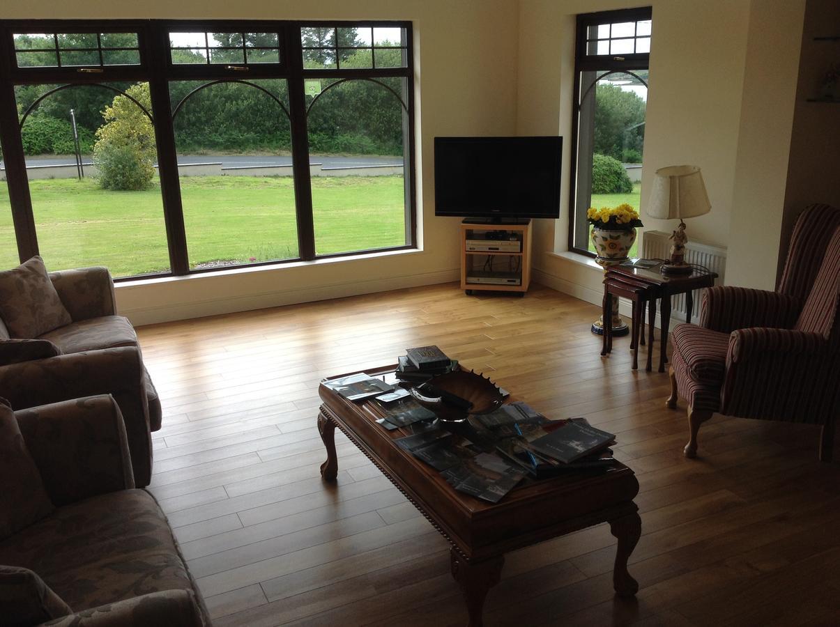 Bed & Breakfast Auntie B's Ardara